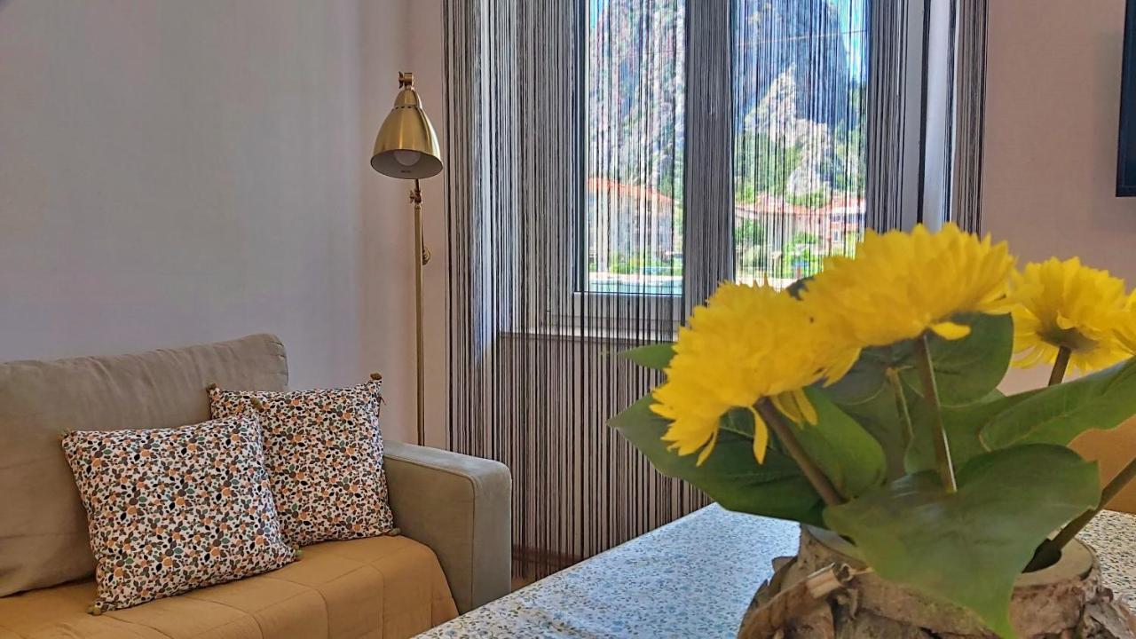 Apartment Mandic Omis Bagian luar foto