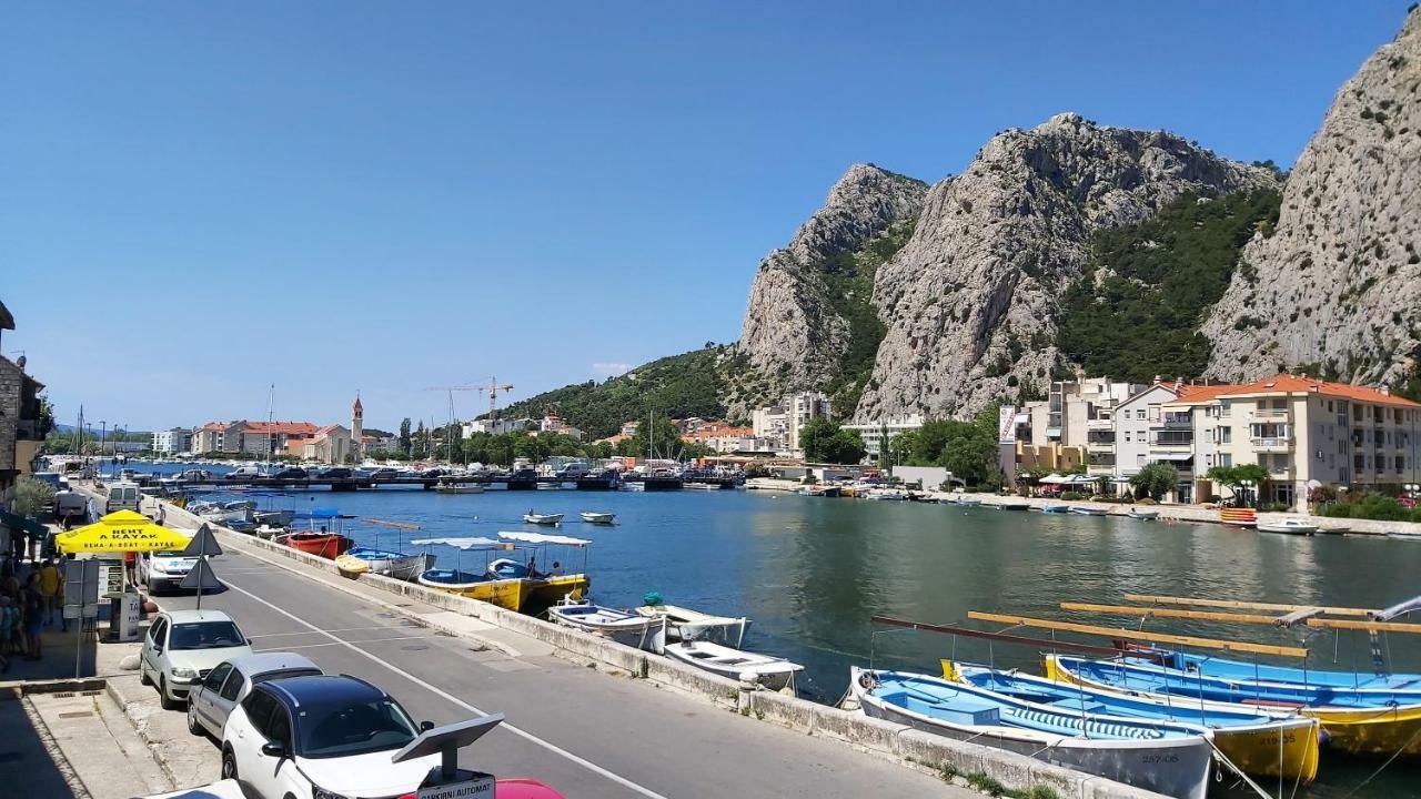Apartment Mandic Omis Bagian luar foto