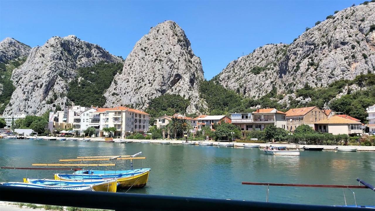 Apartment Mandic Omis Bagian luar foto